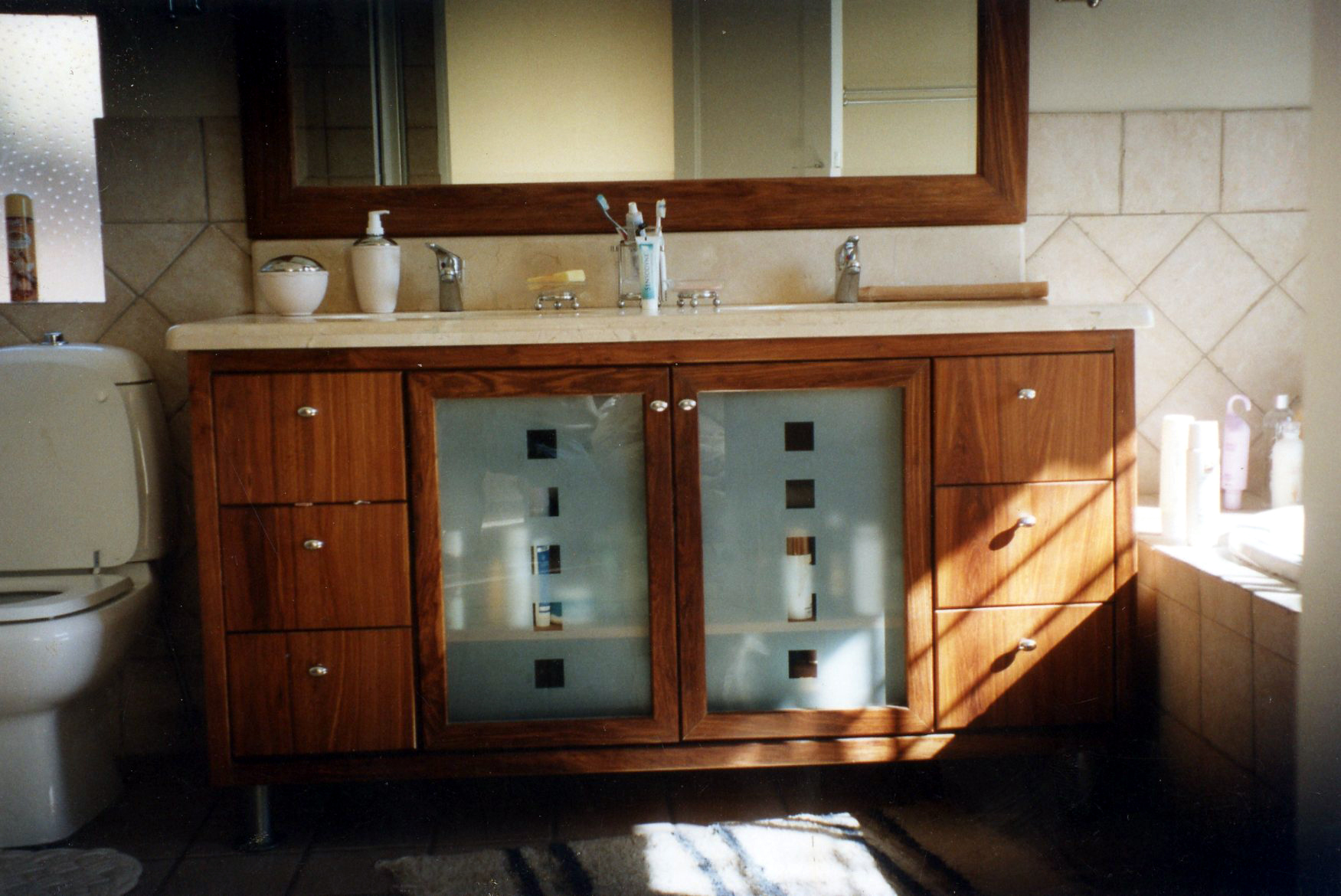 img055